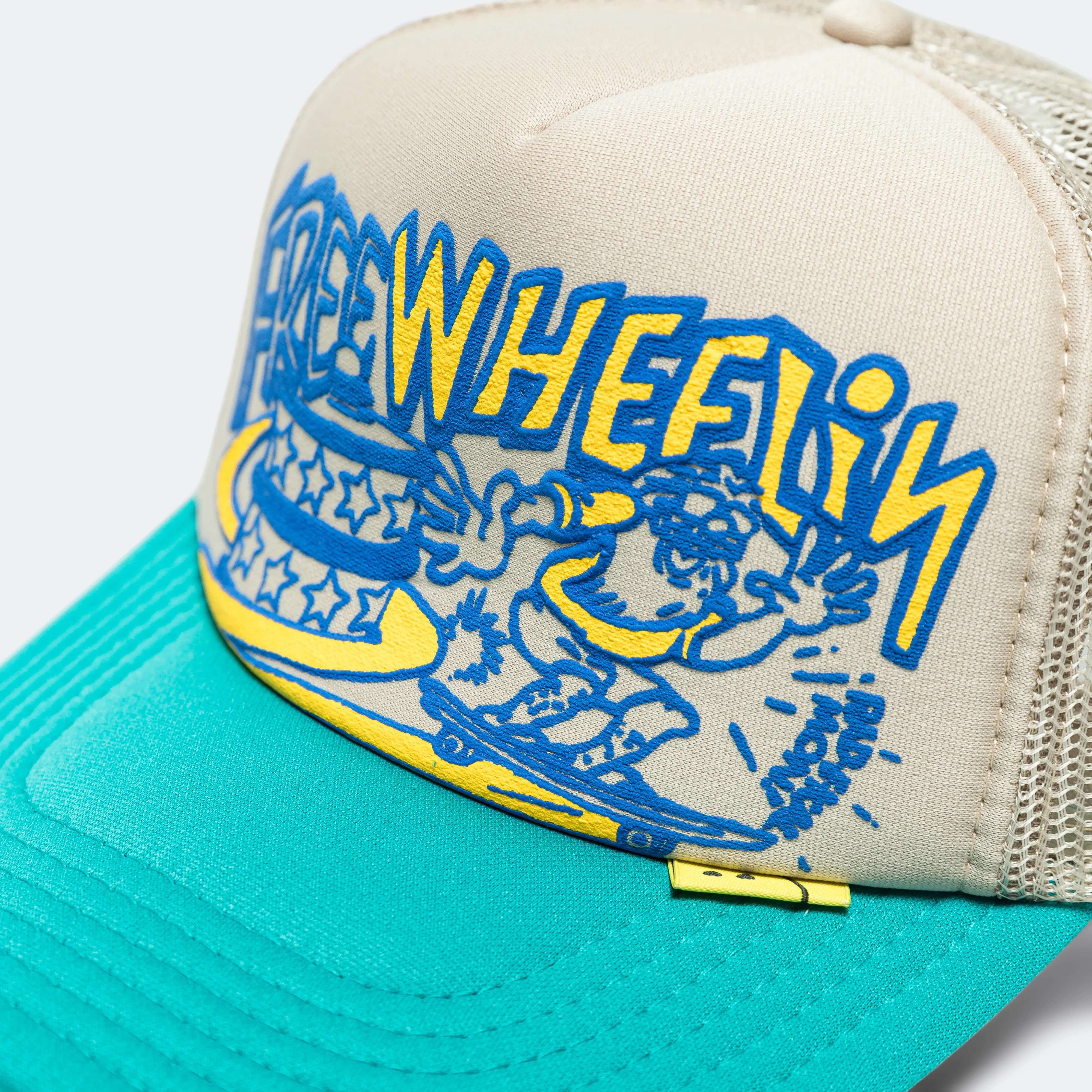 FREE WHEELIN' Trucker Cap - Beige/Turquoise